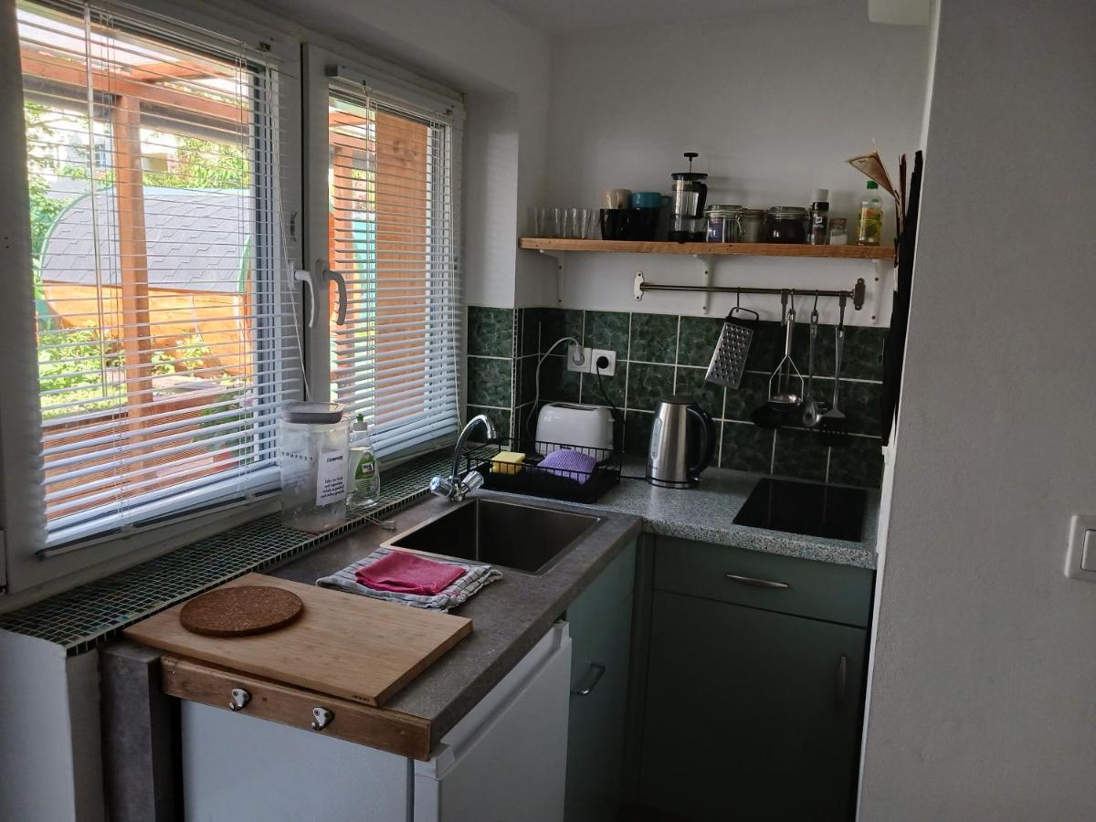Squat Deluxe Berlin, The Hostel Екстер'єр фото